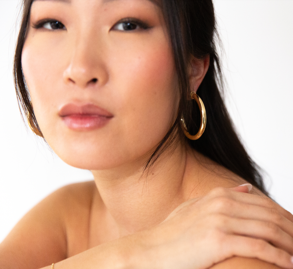 Medium Gold Hoo Hoops