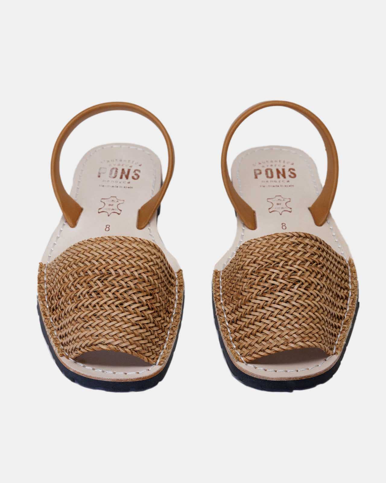 Classic Style Woven in Caramel