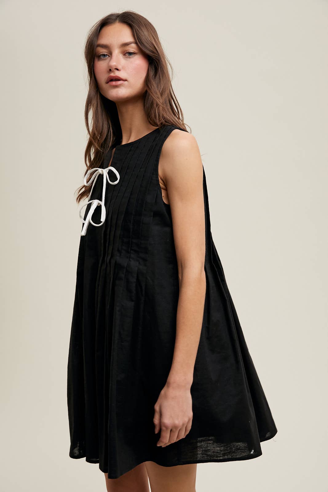Bow Detail Pleated Mini Dress