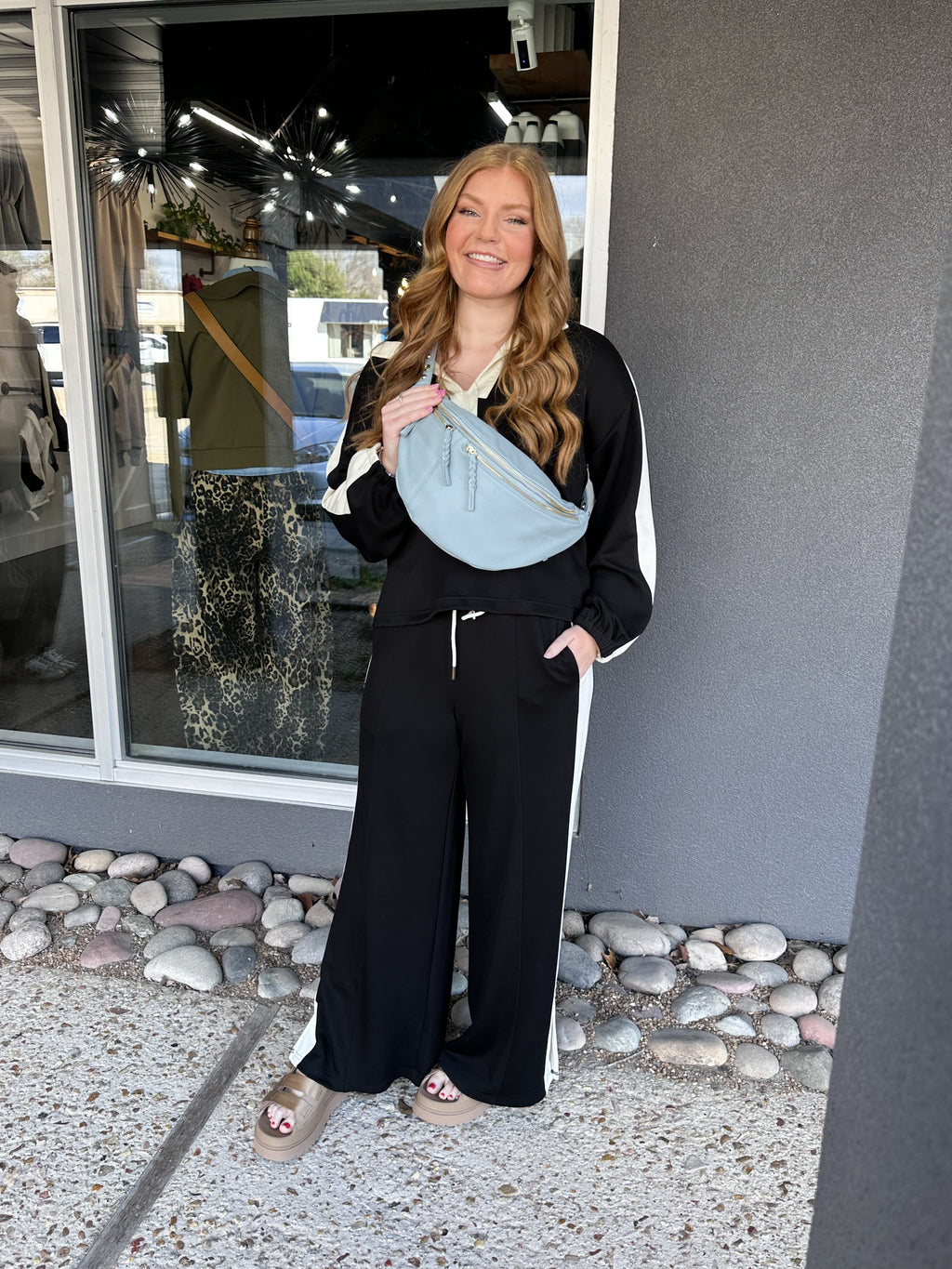 Black/Cream V-Neck Collared Top