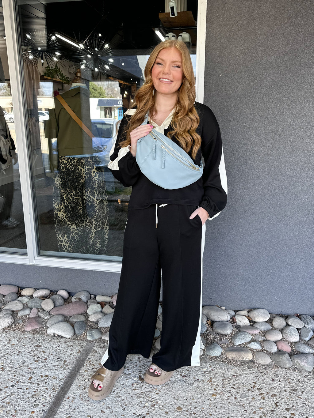 Black/Cream V-Neck Collared Top