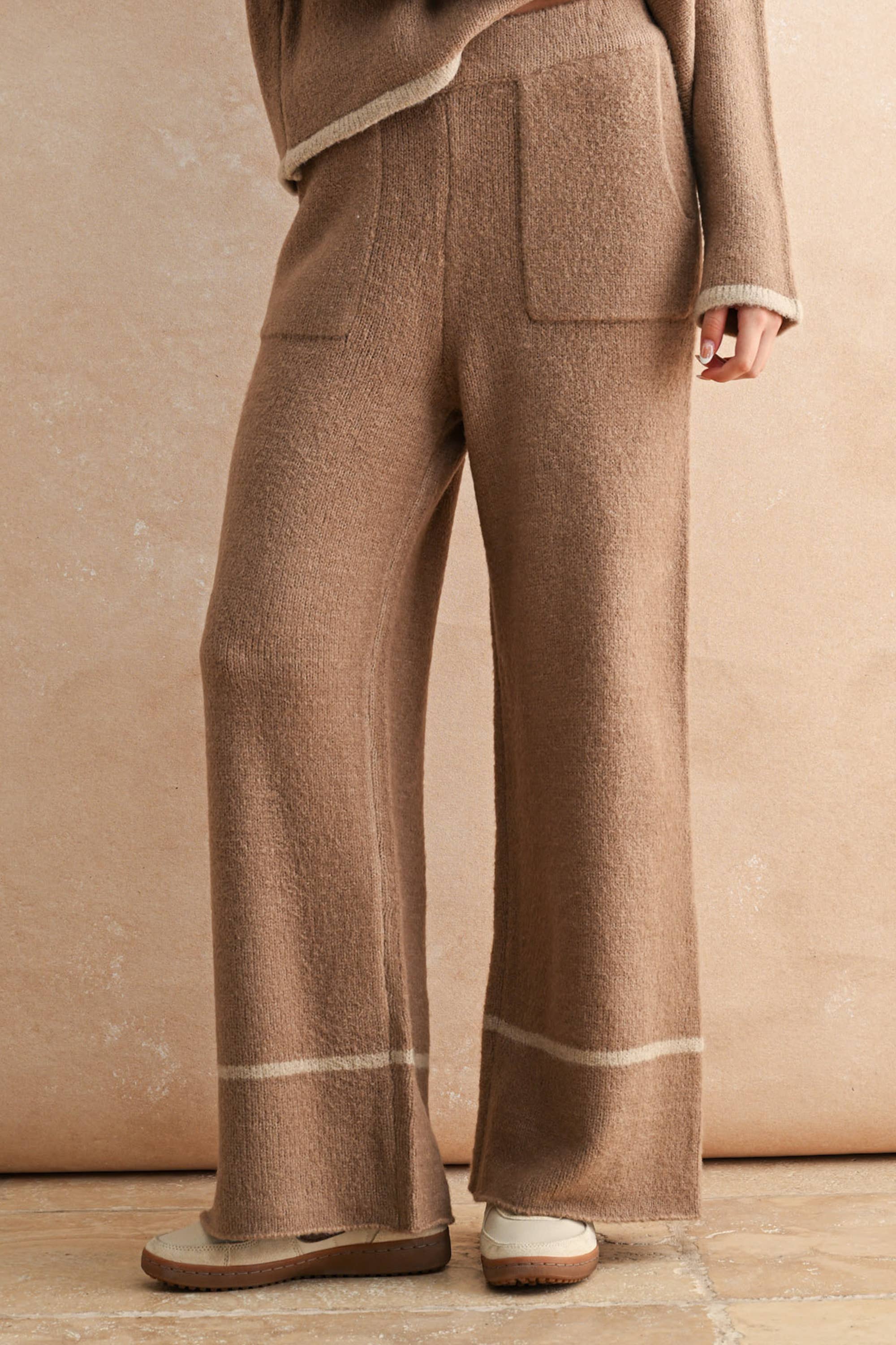 Mocha Color Contrast Knit Pants