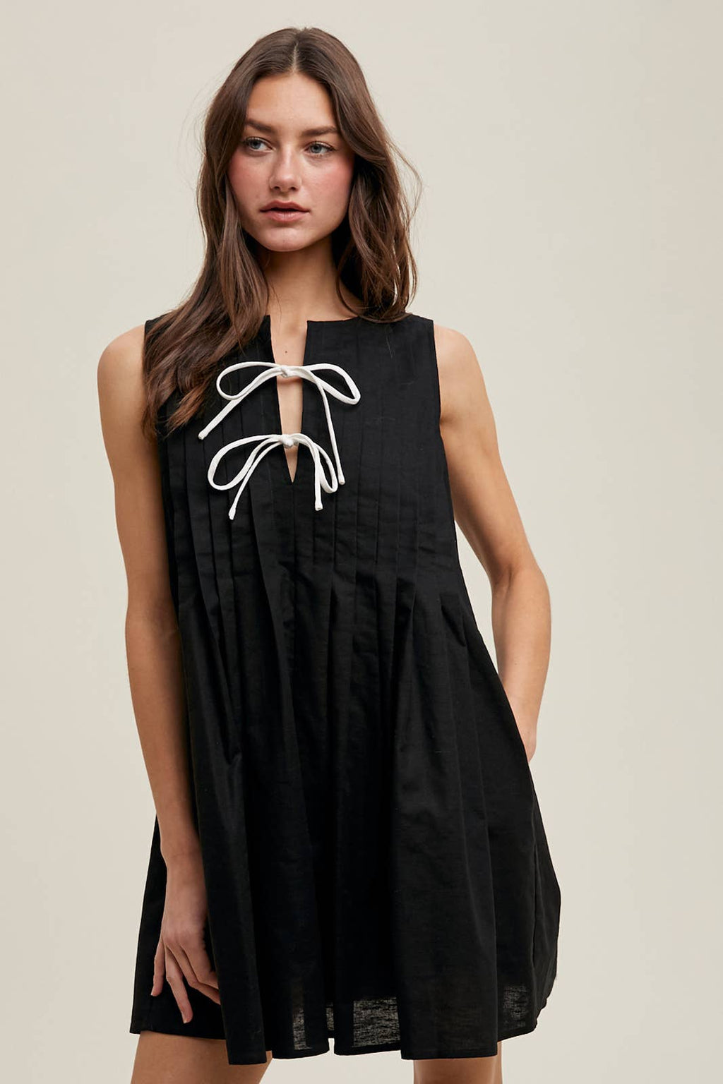 Bow Detail Pleated Mini Dress