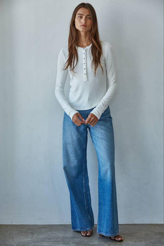 Ribbed Long-Sleeved Henley