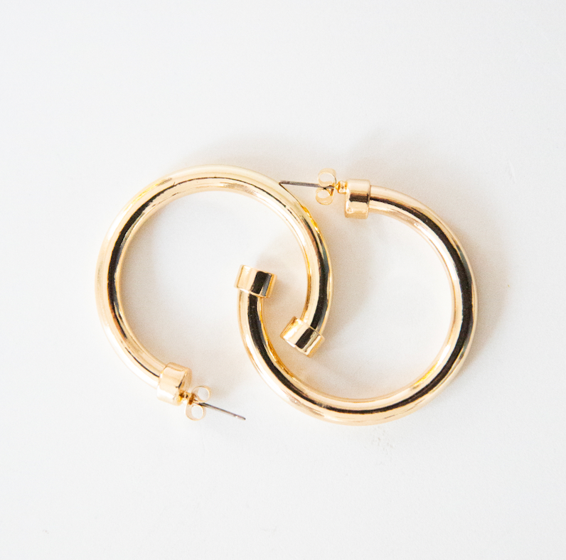 Medium Gold Hoo Hoops