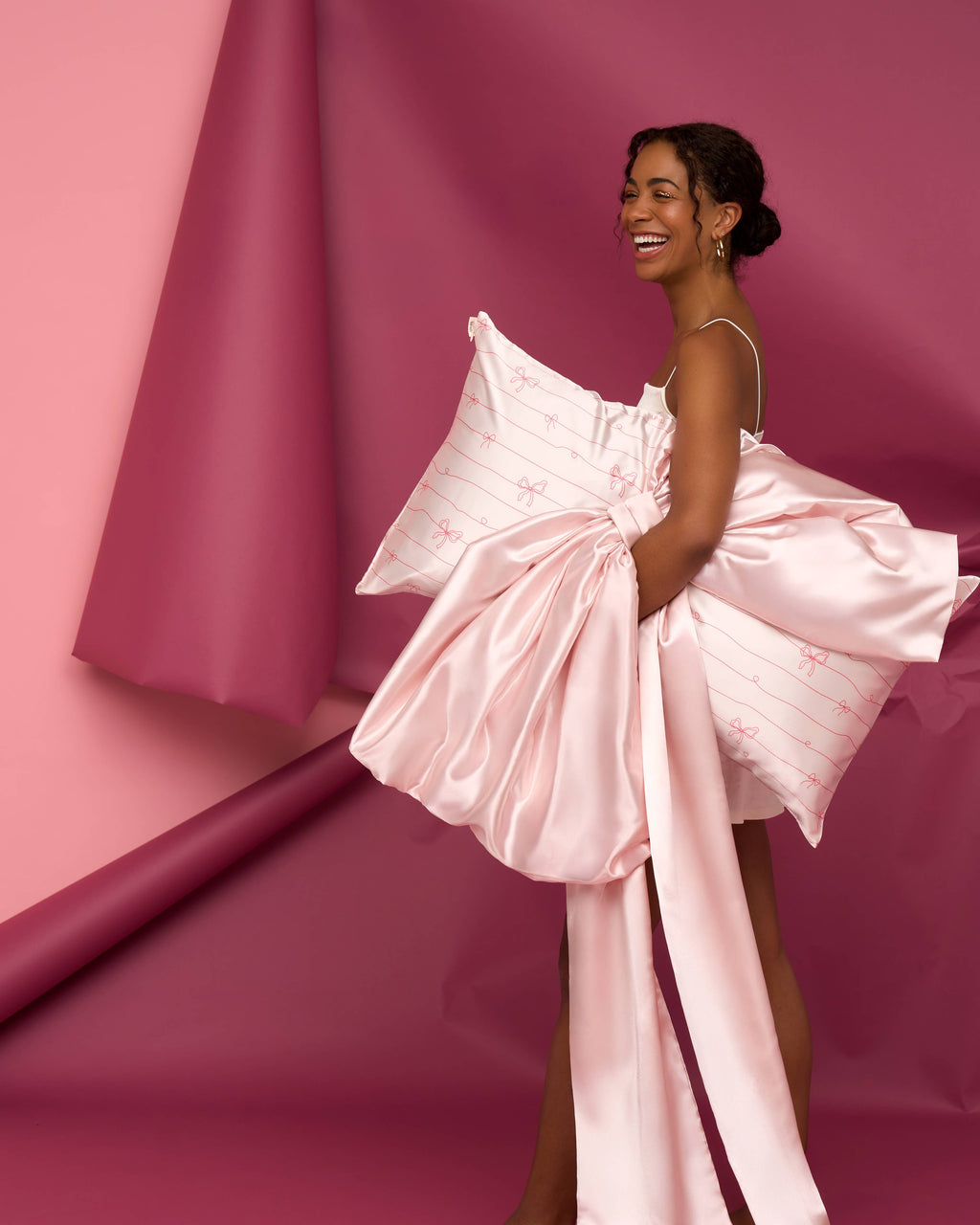 Holiday Satin Pillowcase in Striped Bows - King Size